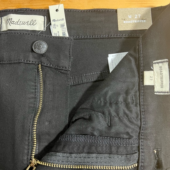 Madewell Roadtripper jeans. Size 27 Black in color. - Picture 5 of 6